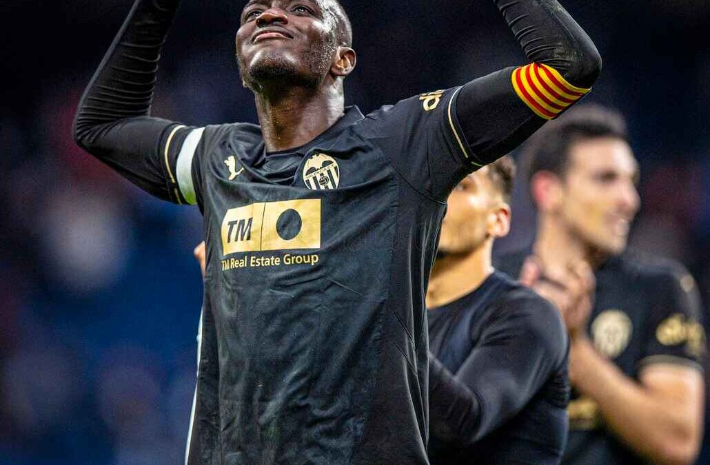 Vinícius Júnior falla otro penalti en la sorprendente derrota del Real Madrid ante el Valencia