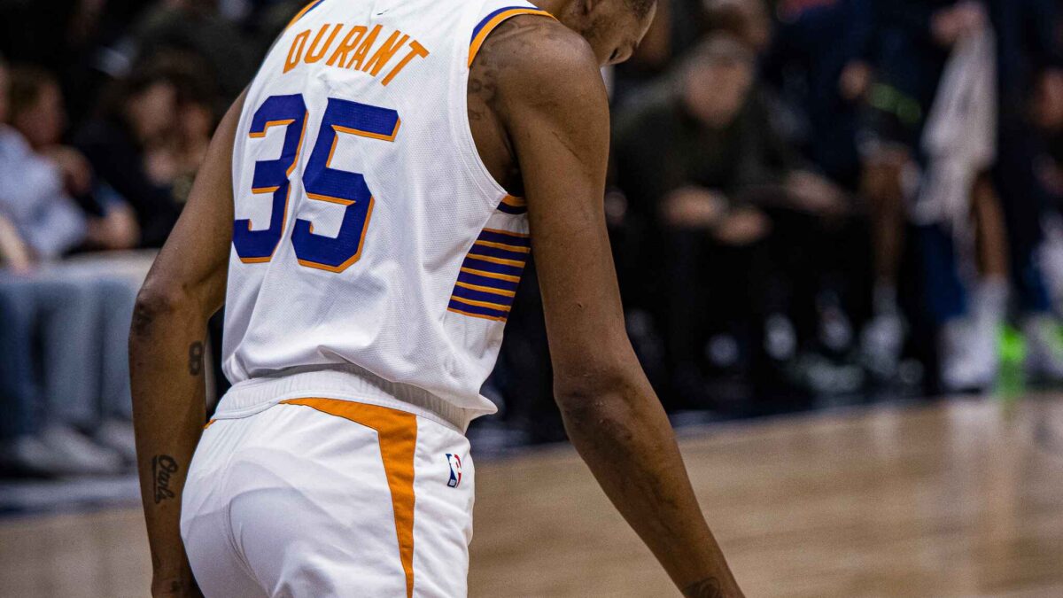 Randle y Edwards ayudan a los Timberwolves a completar una barrida de temporada de 4 juegos sobre los Suns por 124-109