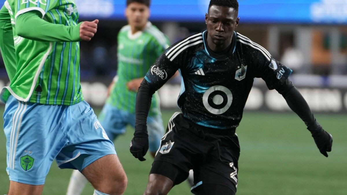 Loons Caen Ante Sounders en Emocionante Partido 2, Preparando un Decisivo Partido 3
