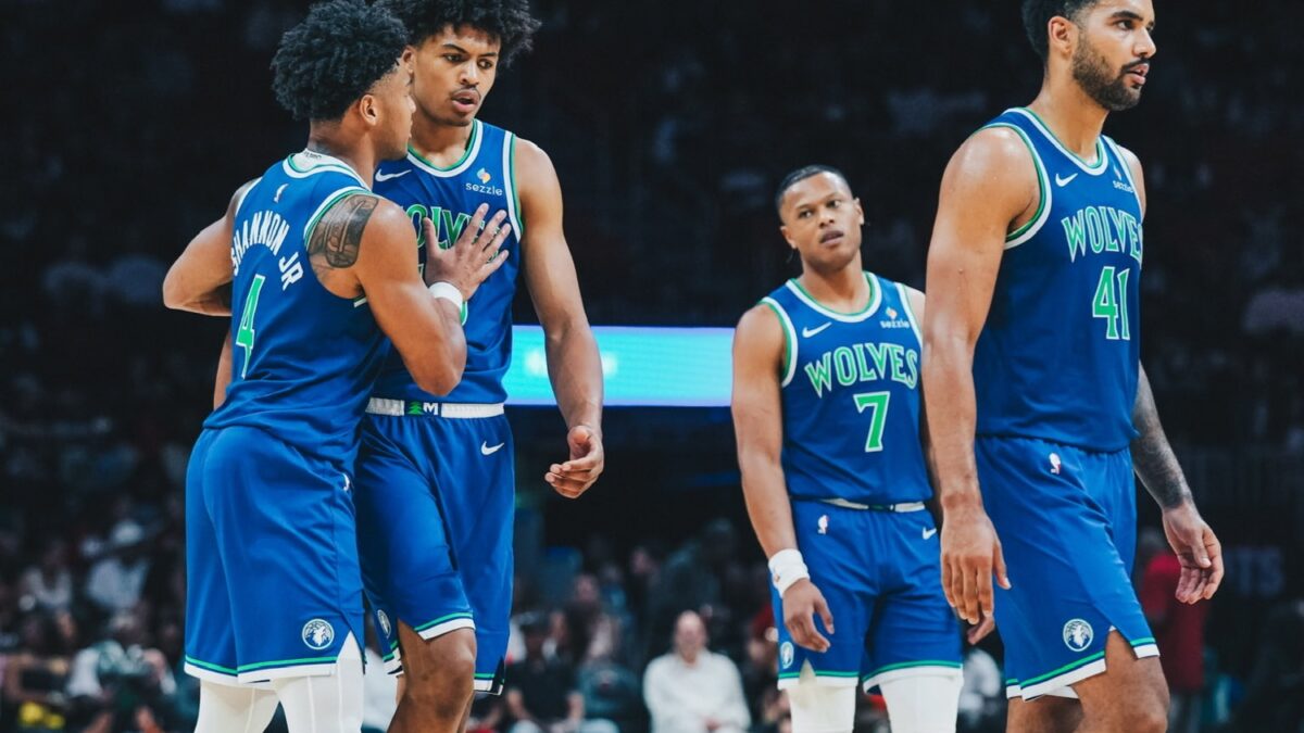 Timberwolves sobreviven al cierre de Miami y vencen al Heat en un final dramático